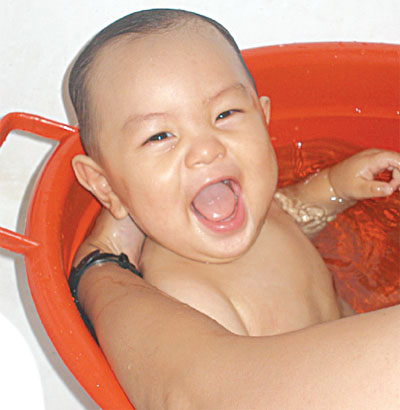 M&ugrave;a bệnh trẻ em 1