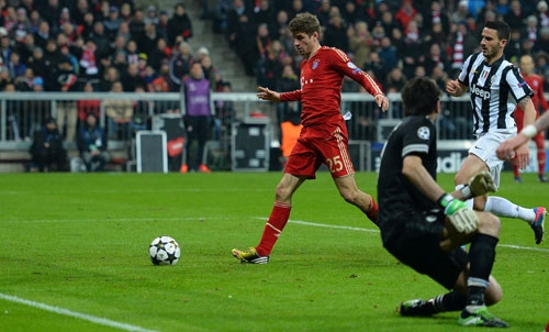 Bayern, Juve, H&ugrave;m x&aacute;m, B&agrave; đầm gi&agrave;