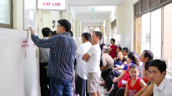 Đường dây nóng giúp nhân dân cùng giám sát chất lượng và thái độ phục vụ của các y bác sĩ