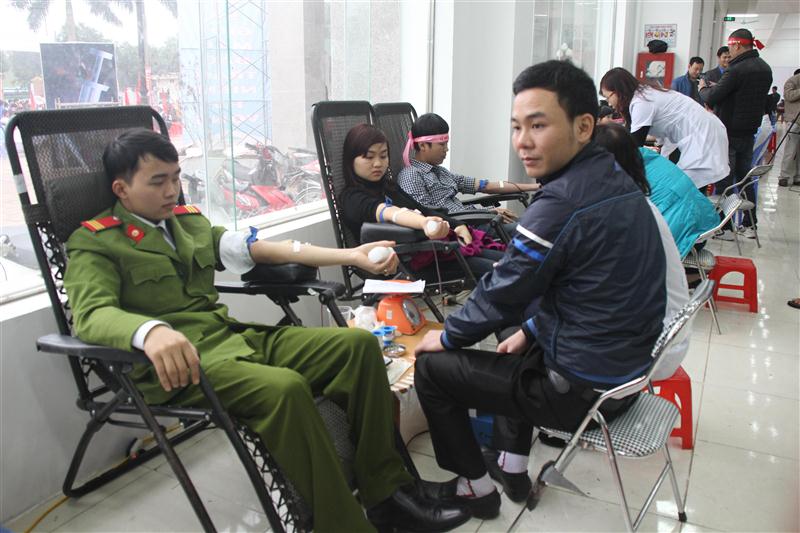 Hiến máu tình nguyện một nghĩa cử cao đẹp