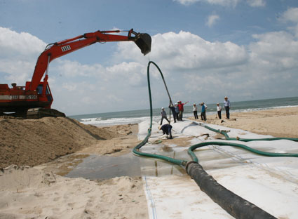 Công trình Stabilage chống xói lở bờ biển Lộc An (huyện Đất Đỏ)  Ảnh: Sở Khoa học và Công nghệ