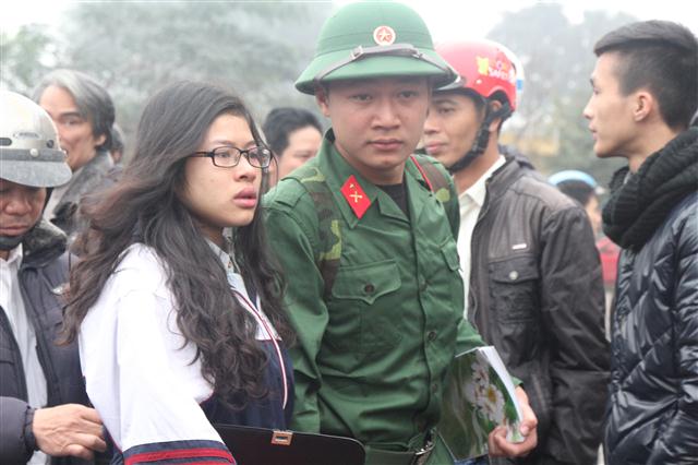 Tiễn người yêu lên đường nhập ngũ