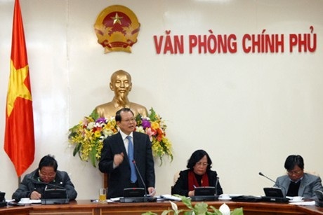 Phó Thủ tướng Vũ Văn Ninh chủ trì cuộc họp triển khai công tác năm 2014 của Ban chỉ đạo Trung ương về giảm nghèo bền vững, chiều 20/2. Ảnh: VGP/Thành Chung