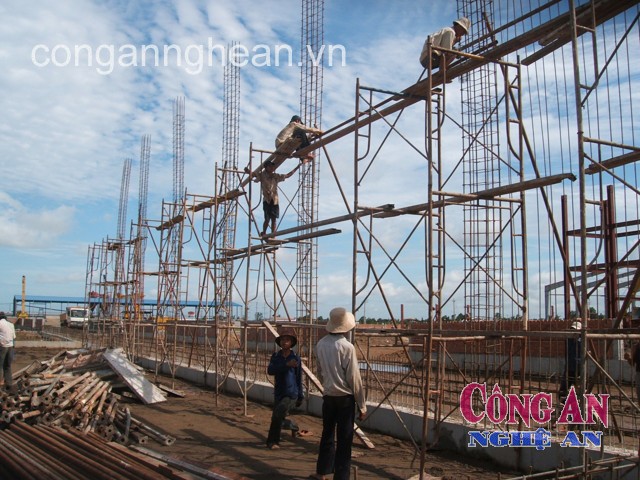 Vấn đề an toàn lao động tại các công trình xây dựng vẫn bị xem nhẹ là nguyên nhân dẫn đến  những vụ tai nạn lao động đáng tiếc