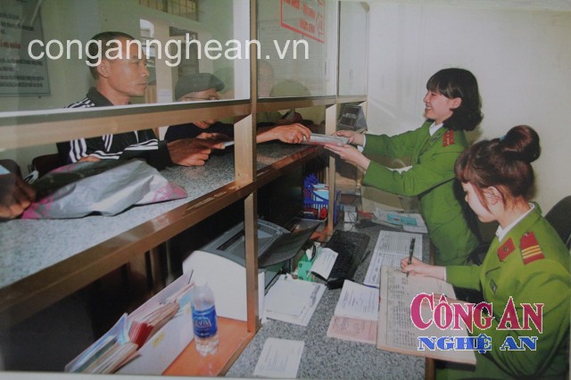 “Ngày thứ bảy vì dân” của đoàn viên, thanh niên làm công tác cấp phát chứng minh nhân dân