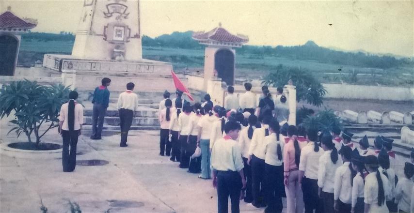Thông qua các hoạt động đền ơn đáp nghĩa nhằm giáo dục truyền thống cho thế hệ trẻ