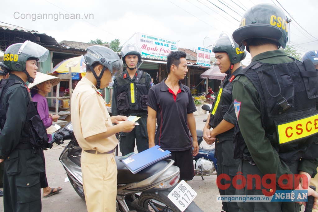 Lực lượng CSGT phối hợp CSCĐ tăng cường đảm bảo ANTT trên địa bàn
