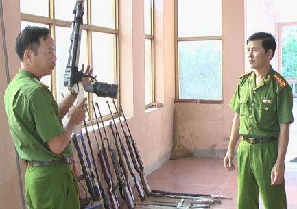 Nhiều loại vũ khí nguy hiểm, có tính sát thương cao đã được Công an huyện Diễn Châu thu hồi