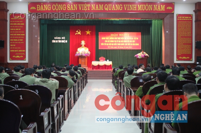 Toàn cảnh hội nghị