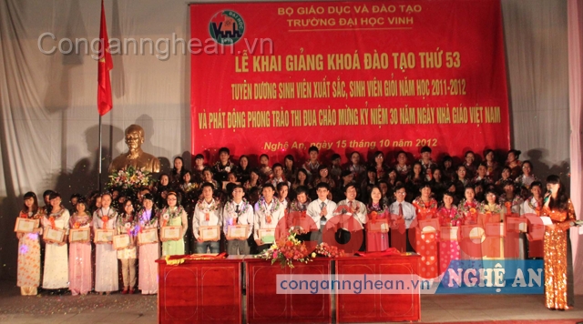 Lễ khai giảng khóa đào tạo thứ 53 và tuyên dương sinh viên xuất sắc,  sinh viên giỏi
