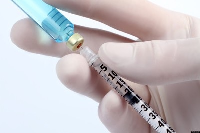 Vaccine ngừa SXH ra đời sẽ mang lại những lợi ích to lớn cho ngành y tế nói riêng và tình hình kinh tế-xã hội nói chung. Ảnh minh họa