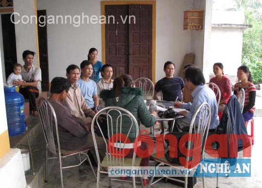 Phụ huynh tập trung phản ánh những bức xúc tại Trường Mầm non Quỳnh Thanh