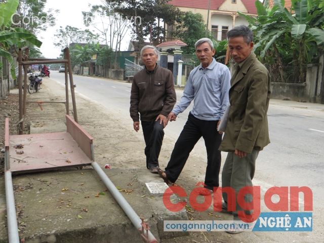 Người dân bất bình vì cơ quan chức năng xác định “tim đường” 7 cũ nằm ở mép cống thoát nước có từ thời Pháp thuộc