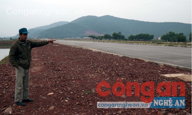 Ao đầm đã biến thành đường nhưng các gia đình không được nhận tiền đền bù