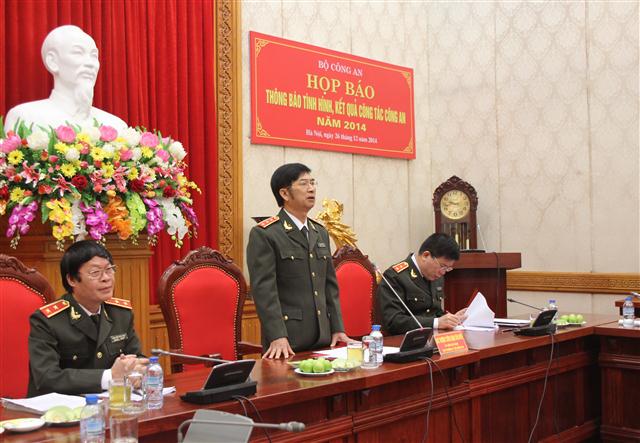 Thượng tướng Đặng Văn Hiếu, Ủy viên Trung ương Đảng, Phó Bí thư Đảng ủy Công an Trung ương, Thứ trưởng Thường trực Bộ Công an chủ trì buổi họp báo.
