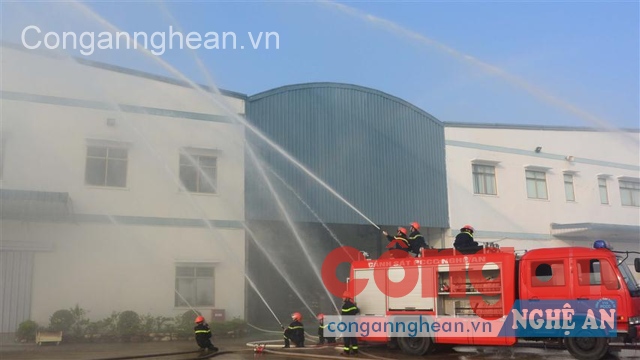 Diễn tập phương án chữa cháy tại Công ty Haivina Kim Liên