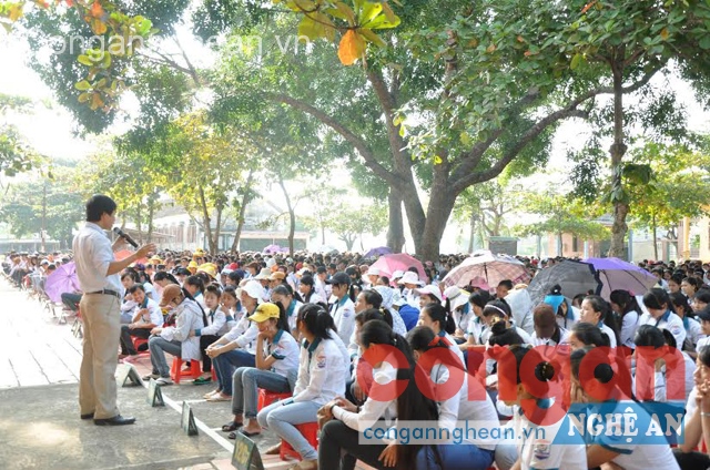 Những buổi “tư vấn chăm sóc sức khỏe sinh sản cho học sinh THPT” là điều rất cần thiết