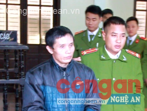 Dẫn giải bị cáo Nguyễn Trọng Như