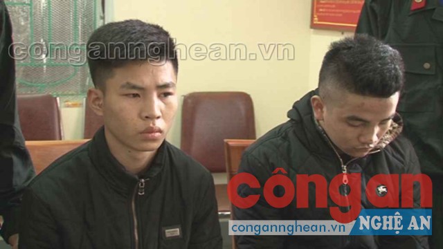 Hai đối tượng gây ra nhiều vụ giật điện thoại di động của người đi đường