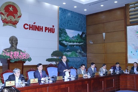 hó Thủ tướng Nguyễn Xuân Phúc yêu cầu xử lý, nghiêm trị những vụ buôn lậu lớn để làm gương cho đối tượng khác.