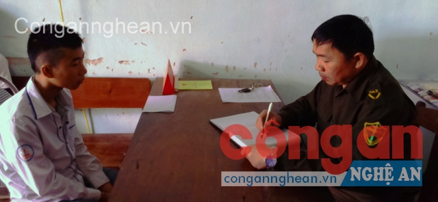 Công an xã Châu Hồng thường xuyên gọi hỏi, răn đe các đối tượng thanh, thiếu niên hư hỏng