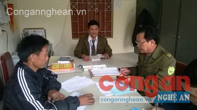 Công an xã Thọ Sơn làm thủ tục xoá án tích cho đối tượng mãn hạn tù  trở về địa phương