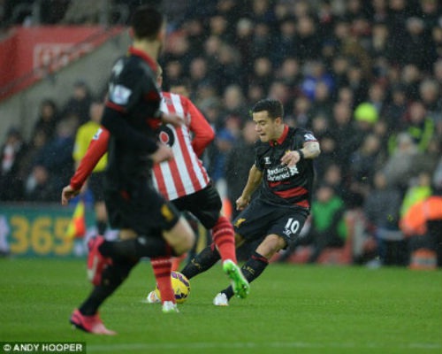 Coutinho đã lập một siêu phẩm vào lưới của Southampton