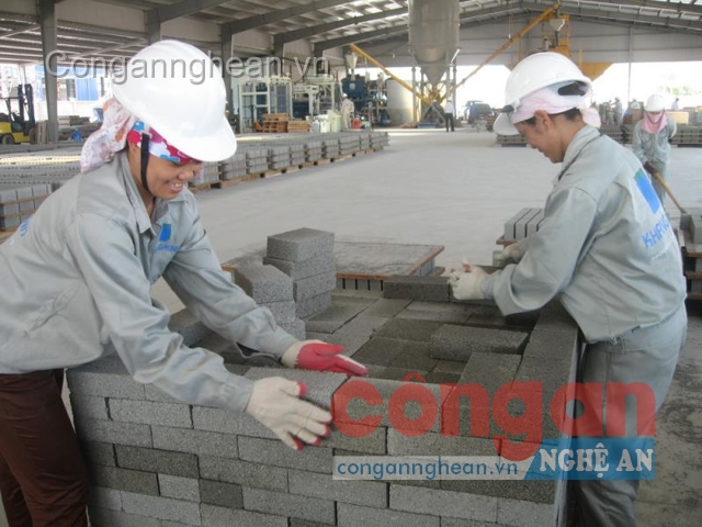 Chuyển đổi mô hình sản xuất VLXDKN còn gặp nhiều khó khăn