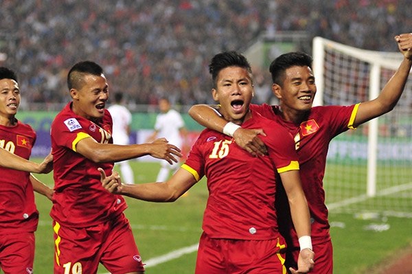 Quế Ngọc Hải ăn mừng bàn thắng tại AFF Cup