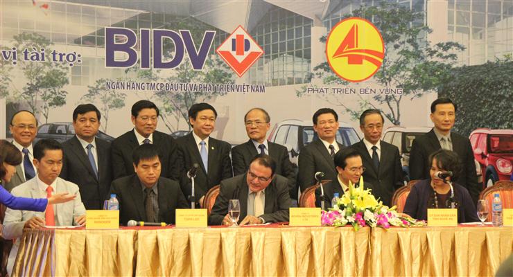 Ký kết đầu tư tại Hội nghị