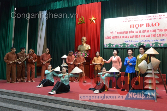 Dân ca ví, giặm khắc họa rõ nét hình ảnh phụ nữ xứ Nghệ với nhiều phẩm chất tốt đẹp, mang đặc trưng riêng