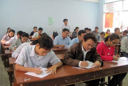 Việc tổ chức thi tuyển các chức danh hiệu trưởng, hiệu phó là một giải pháp nâng cao chất lượng quản lý giáo dục hiện nay - Ảnh minh họa