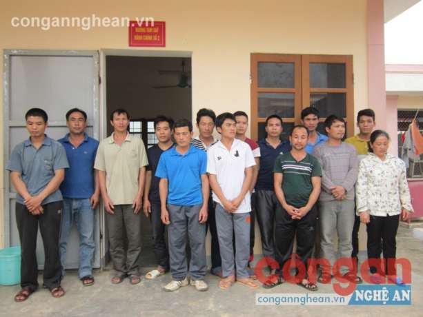 Các đối tượng đánh bạc bị bắt giữ