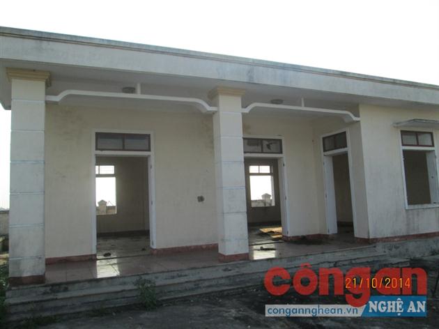 Nhà văn hóa trong khu tái định cư  bỏ hoang gây lãng phí nghiêm trọng