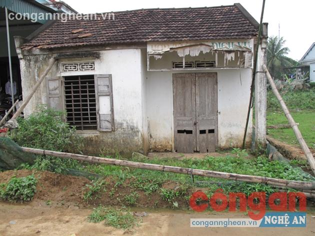 Ngôi nhà tình nghĩa do tranh chấp nay đã xuống cấp nghiêm trọng