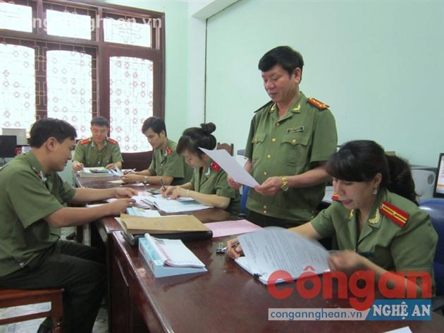 Lãnh đạo Phòng Tài chính Công an Nghệ An kiểm tra công tác phân bổ ngân sách 