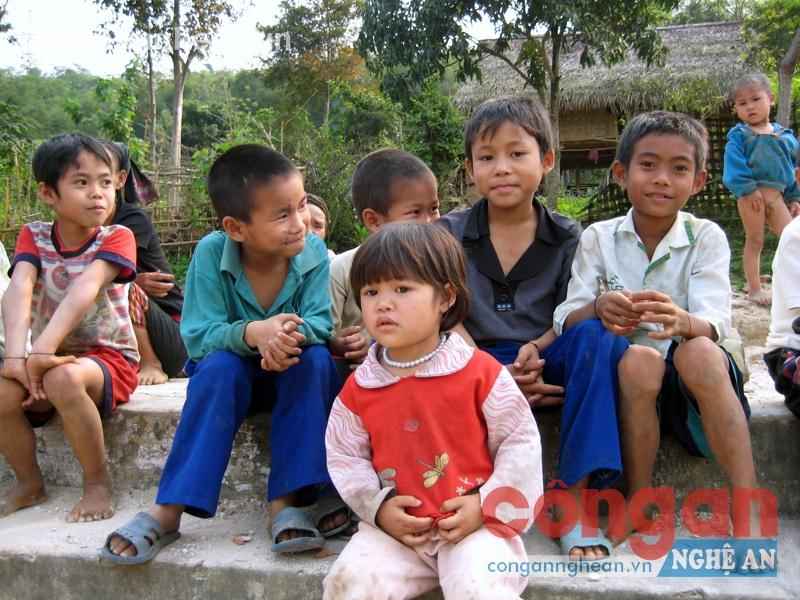 Trẻ em cần được sống đúng với lứa tuổi,                                                            trong môi trường giáo dục và văn hóa lành mạnh