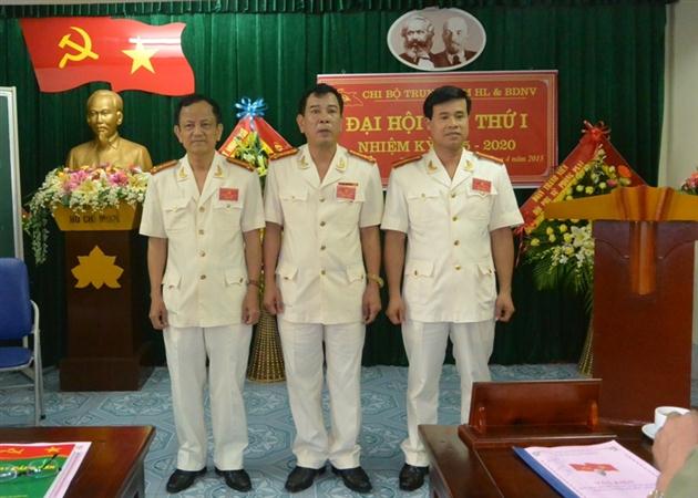 Ra mắt ban chấp hành chi bộ nhiệm kỳ 2015 – 2020 