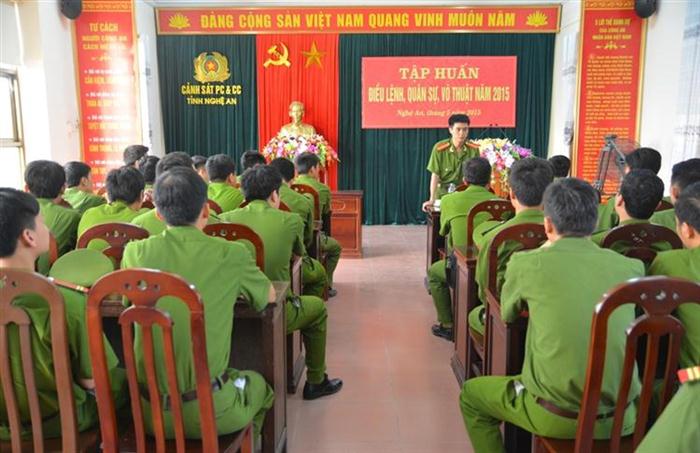 Tại lễ Khai giảng lớp tập huấn điều lệnh quân sự võ thuật
