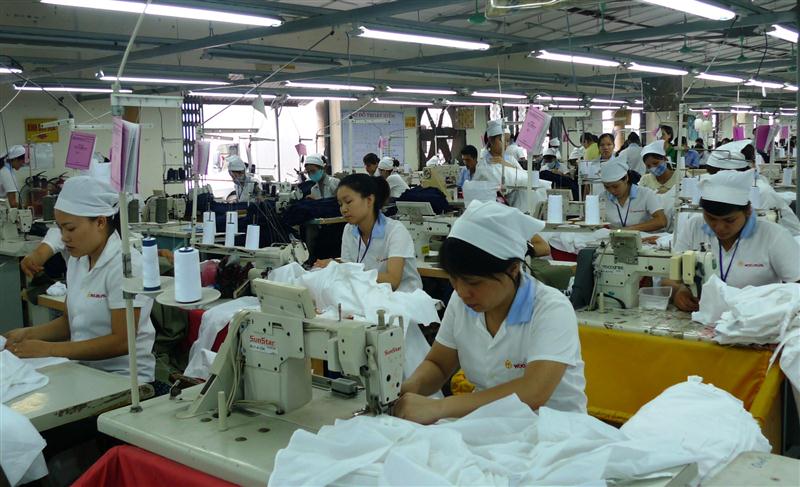 Việc quan tâm tới quyền lợi chính đáng của người lao động sẽ tạo ra môi trường làm việc trách nhiệm - Ảnh minh họa