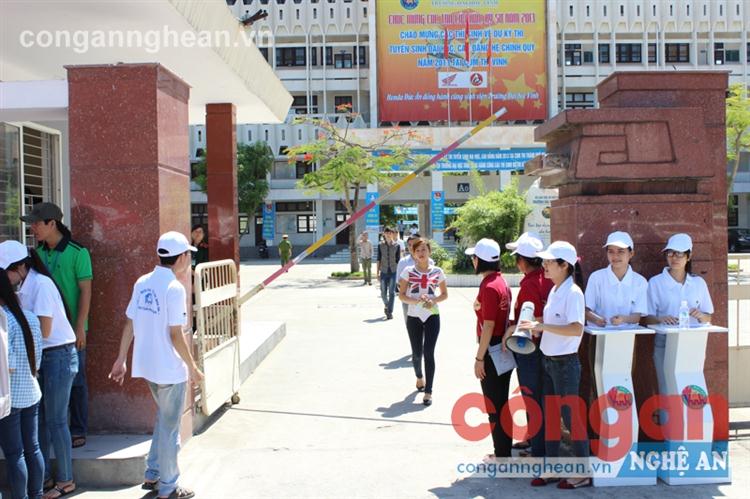 Đến thời điểm này, mọi công tác chuẩn bị tại cụm thi số 25                                   Trường Đại học Vinh đã hoàn tất