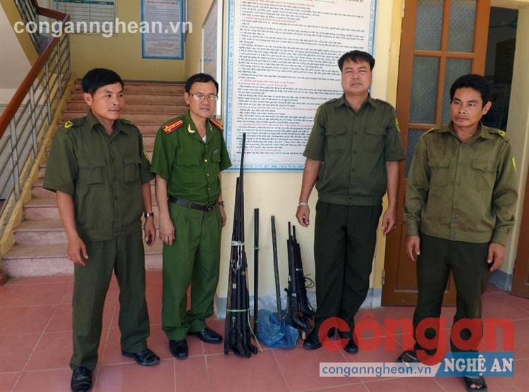  Ban Công              an xã Thanh Sơn              bàn giao VK-VLN-CCHT trái         phép       cho Công an huyện Thanh Chương