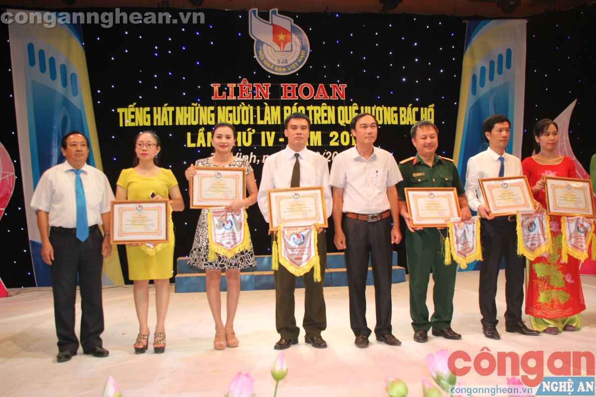 Các đơn vị đoạt giải toàn diện