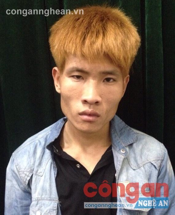 Đối tượng Hạnh                                             tại Công an phường Hồng Sơn