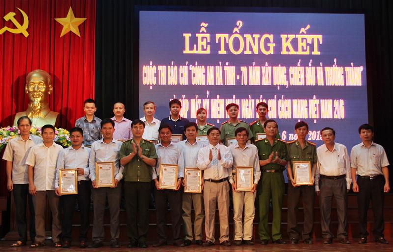 Trao giải cho các tác phẩm đạt giải
