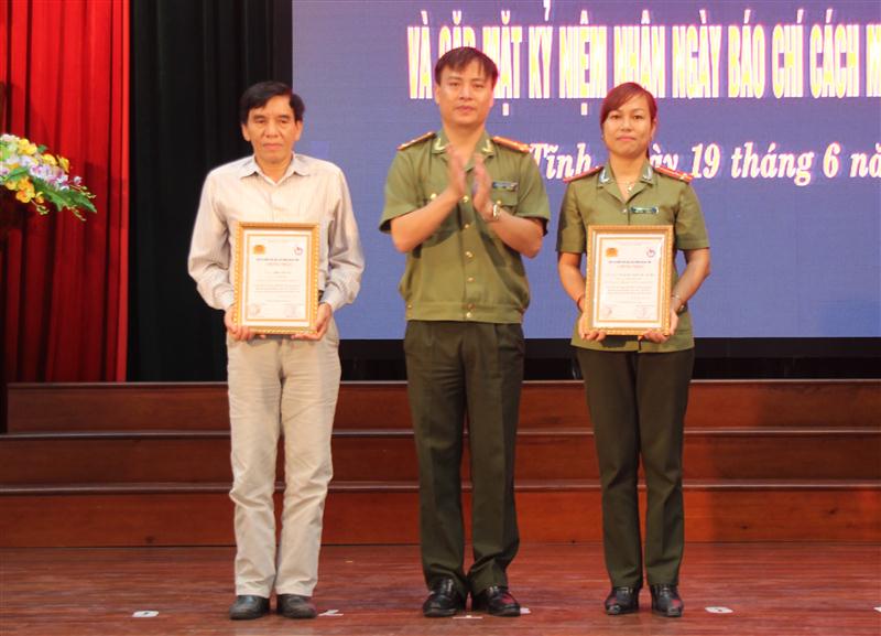 Trao giải cho các tác phẩm đạt giải
