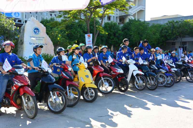Đội xe lai miễn phí chuẩn bị phục vụ sĩ tử mùa thi