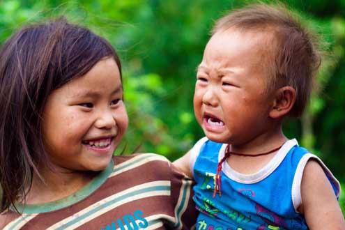 Trẻ em cần sự chăm sóc, dạy bảo của cha mẹ để hình thành nhân cách ngay từ lúc còn nhỏ - Ảnh minh họa