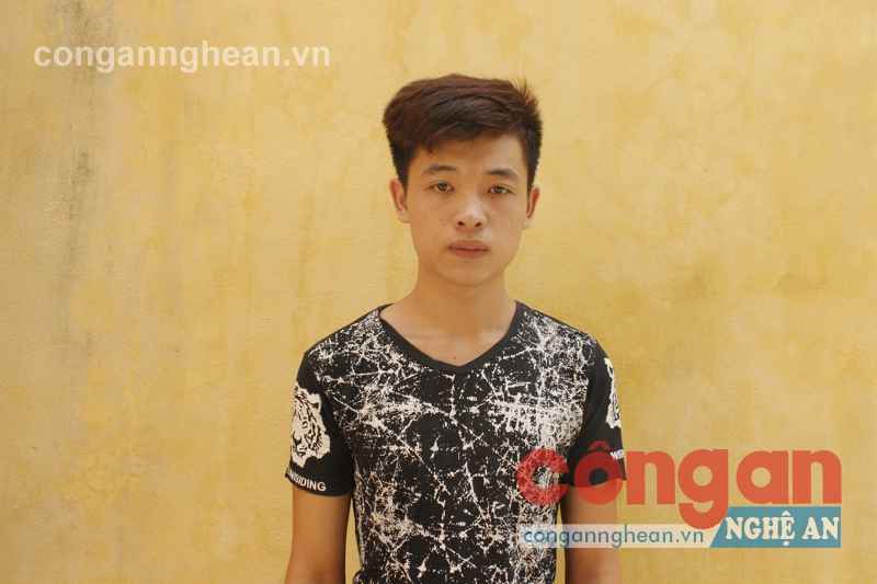 Đối tượng Trần Văn Công tại Công an TP Vinh
