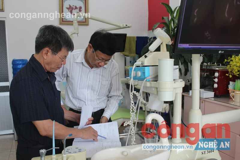 Sở Y tế kiểm tra các quy định liên quan đến hành nghề  nha khoa trên địa bàn TP Vinh